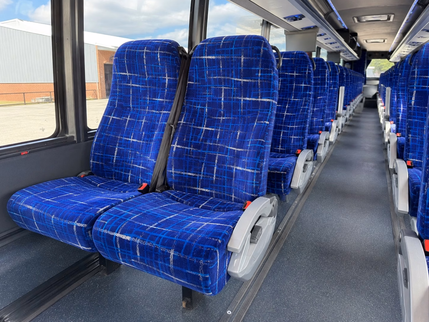 wedding shuttle services bus rentals in glendale